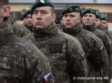 Slávnostný nástup príslušníkov HQ, RCC a LOT tímov pri príležitosti ich odchodu do operácie EÚ ALTHEA v Bosne a Hercegovine