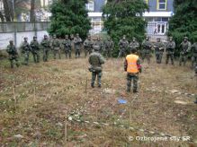 V�cvik a presk��anie zo z�kladn�ch bojov�ch zru�nost� PrV