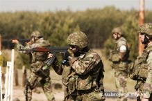 V Kuchyni sa strie�alo ostr�mi