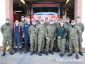Vojensk� hasi�i z hlohovsk�ho Dopravn�ho pr�poru na st�i u civiln�ch kolegov