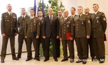 Minister obrany ocenil deviatich príslušníkov Vojenskej polície