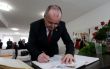 Minister obrany P. Gajdoš si uctil pamiatku rumunských vojakov v obci Senohrad a pri pamätníku v Centre výcviku Lešť