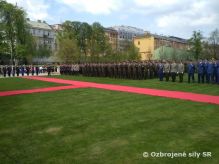 Slávnostný ceremoniál zapožičania bojových zástav