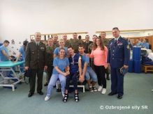 Nvteva kolegu desiatnika Ondreja Kova v Medical center ADELI Pieany