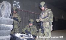 Spokojní českí inštruktori v Centre výcviku Lešť